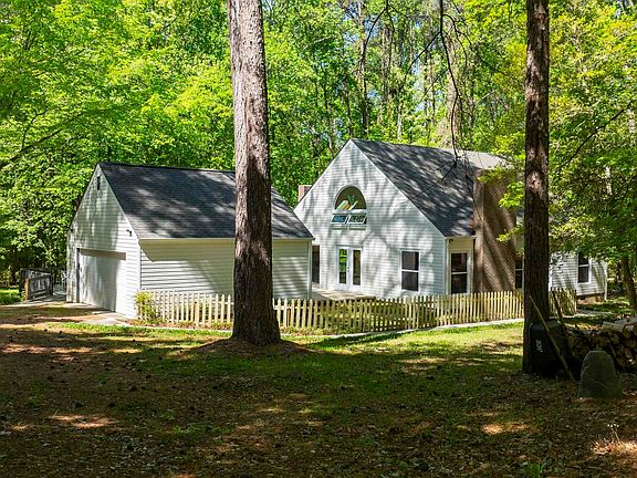 4th image of 102 Warner Woods Rd