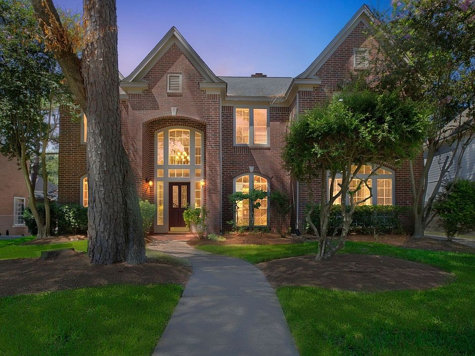 1st image of 3523 Shady Village Dr