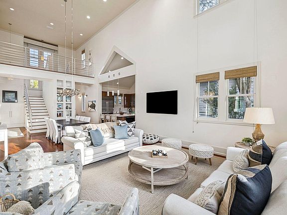 4th image of 260 Gulf Bridge Ln