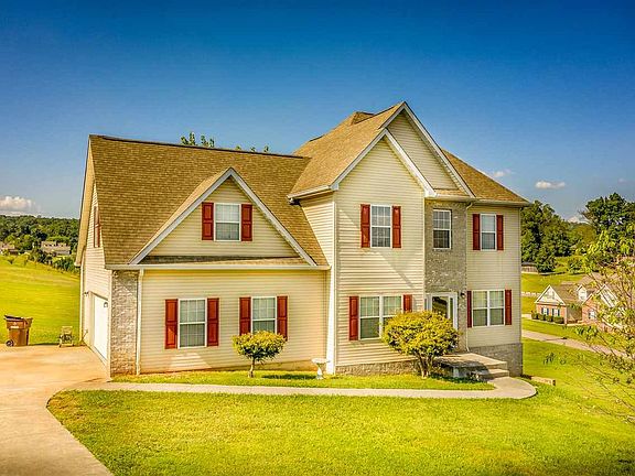 2nd image of 2108 Strawberry Dr