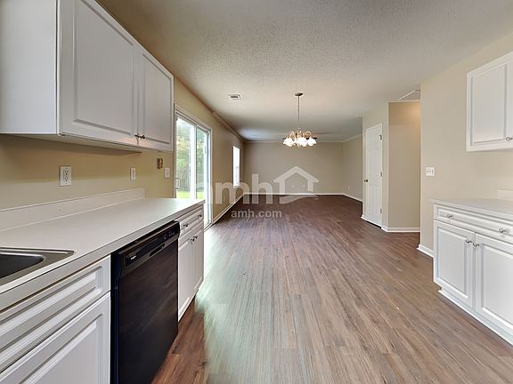 3rd image of 259 Tall Pines Rd