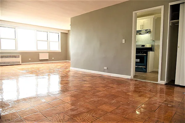 Rented by Living Room NY Corp | media 14