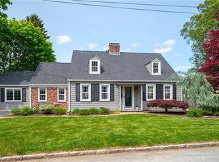 101 Ausdale Rd, Cranston, RI 02910