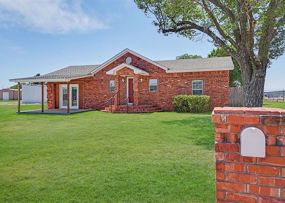 1st image of 112 S Bryan Ave