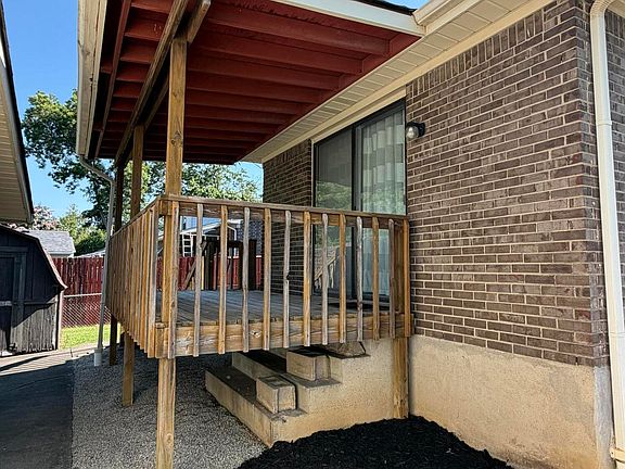 5th image of 5902 Bucks Ln
