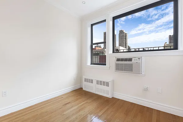 Rented by Cooper & Cooper Real Estate | media 10