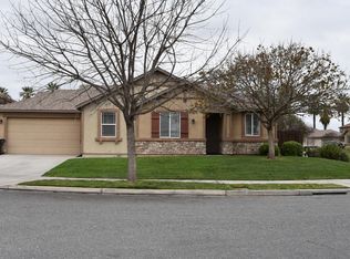 2328 Ship Rock Cir, Tulare, CA