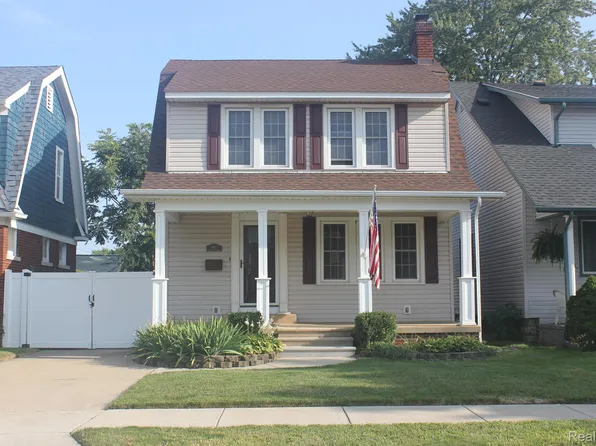468 Kings Hwy, Wyandotte, MI 48192