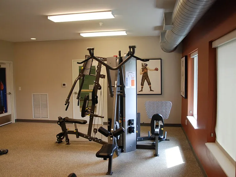 Hamline Pointe Apartments — Photo 18
