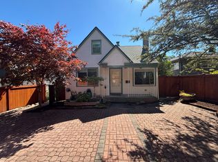 6726 35th Ave SW, Seattle, WA 98126