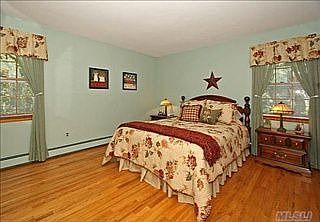 2nd image of 122 Calvert Ave