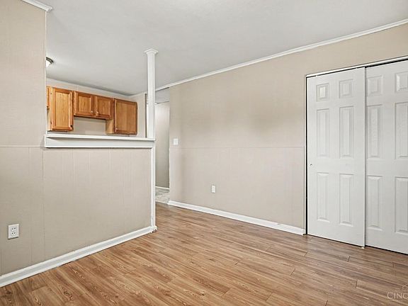 5th image of 2697 Topeka St