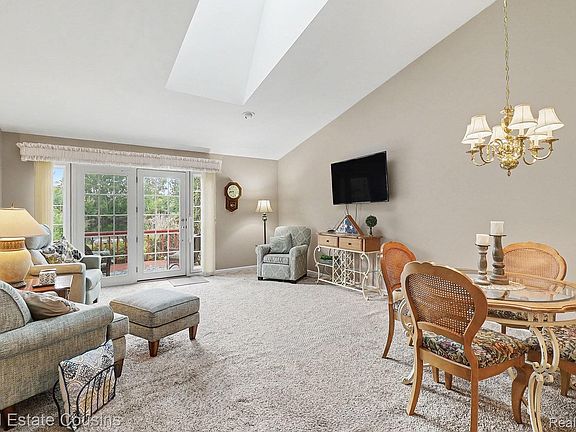 5th image of 6305 Squire Lake Dr