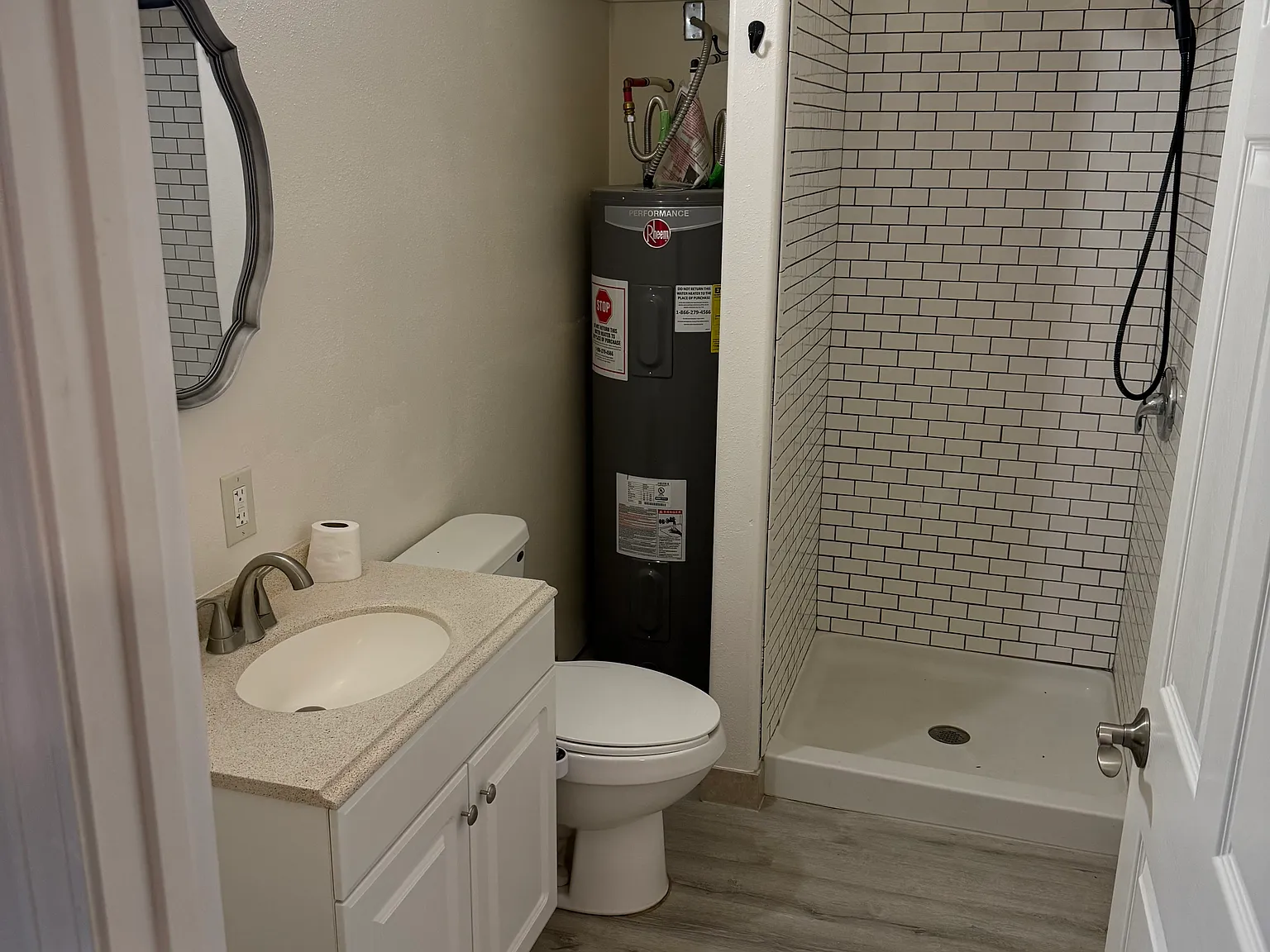 2 bed, 1100 sqft, $1,650 — Photo 2