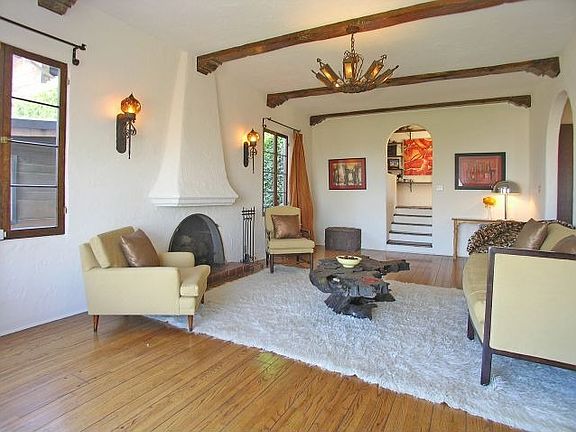 2nd image of 3880 Franklin Ave