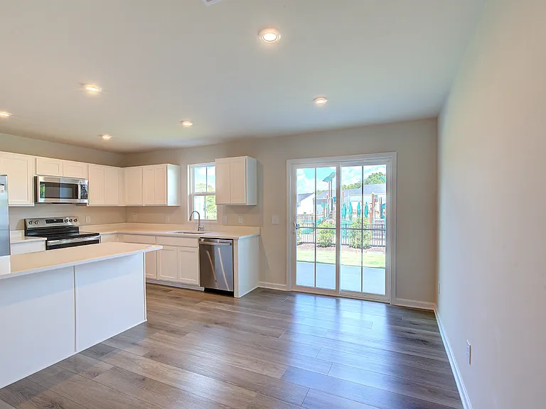 411 Mancini Dr — Photo 17