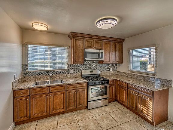 5th image of 1588 W 36th St
