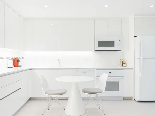 2301 Collins Ave, Miami Beach, FL