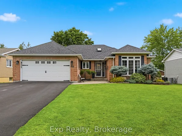 121 Simcoe St, Greater Napanee, ON K7R 2X5