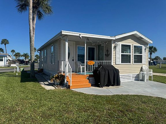 3rd image of 6529 Sparrowood Ln #422