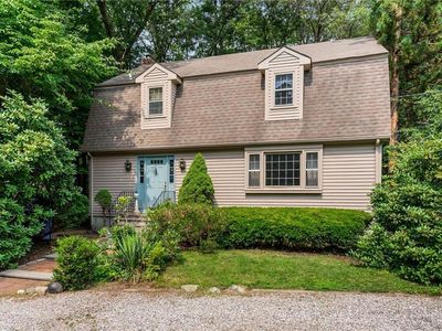 105 Newell Dr, Cumberland, RI, 02864
