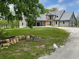12178 NE Navajo Ln, Adrian, MO 64720