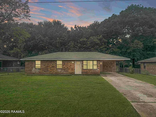 113 Raceway St Photo 1