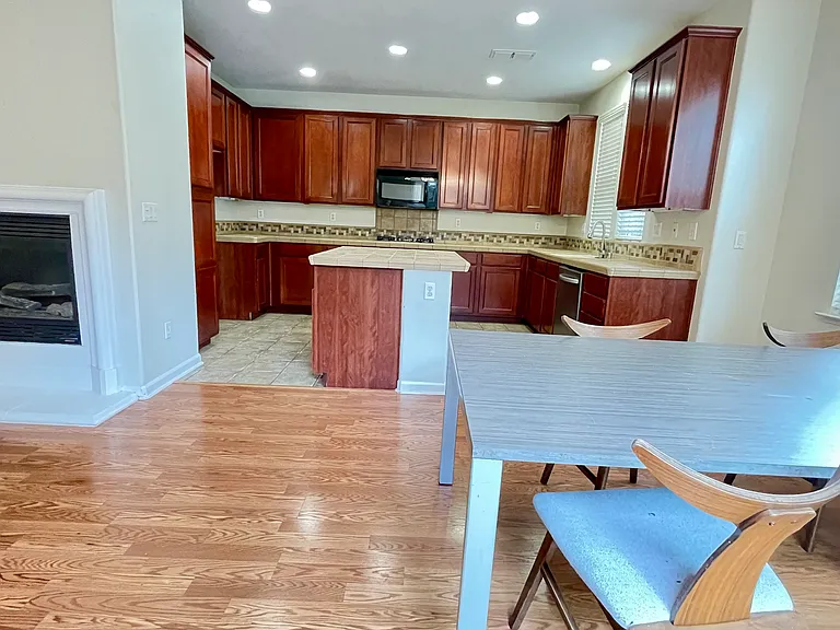 5224 Vesta Cir — Photo 5
