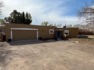 106 Sherrod Ct, Corrales, NM 87048