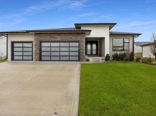 980 Roman Rd, Waukee, IA 50263