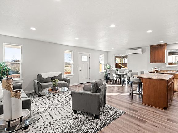 3rd image of 4730 Gebhard Rd #1