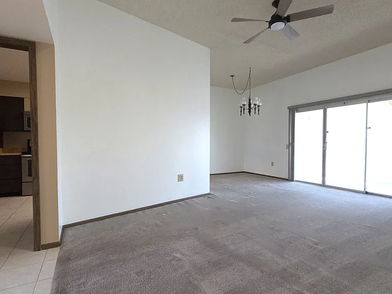 11014 W Granada Dr — Photo 2