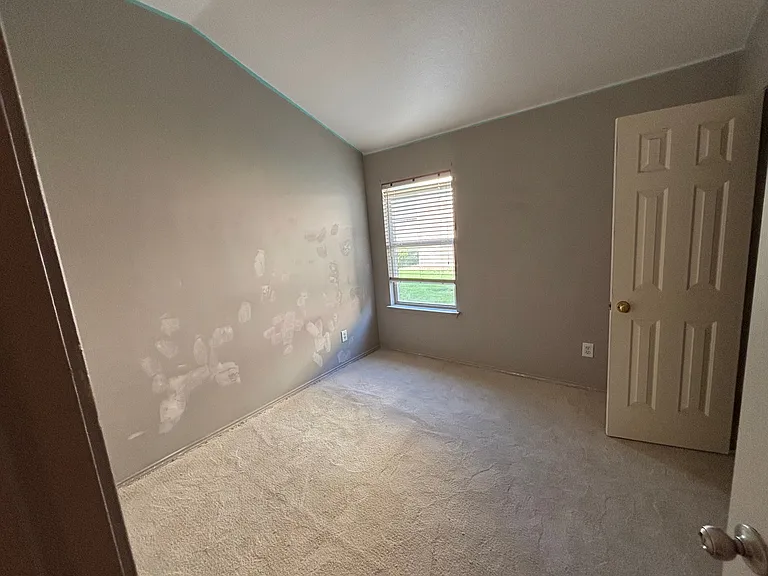 9323 Vernon Ct — Photo 14