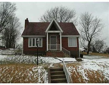 2004 New York Ave photo 1