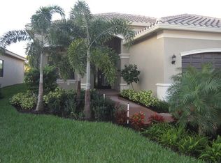 3350 Pacific Dr, Naples, FL 34119