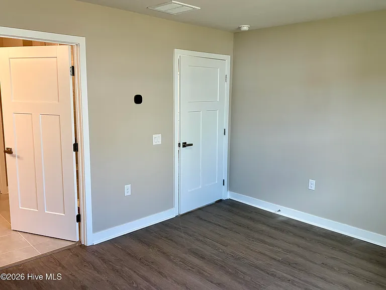 2030 Parow Ln NW #F — Photo 16