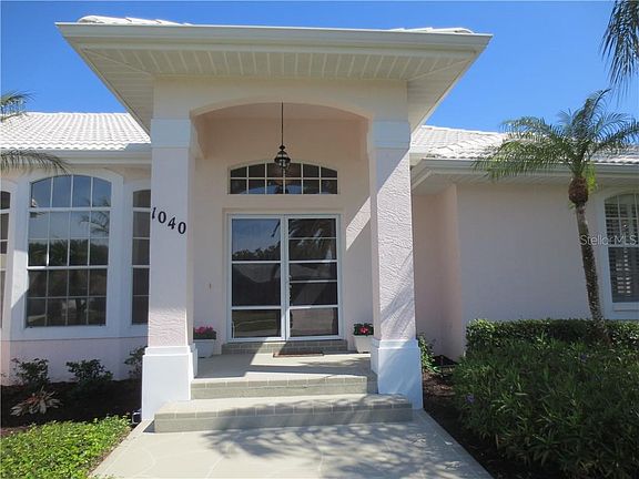 3rd image of 1040 Delacroix Cir