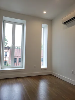 Rented by Signature Property Realty | media 61