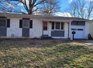 1336 W Crestview St, Springfield, MO 65807