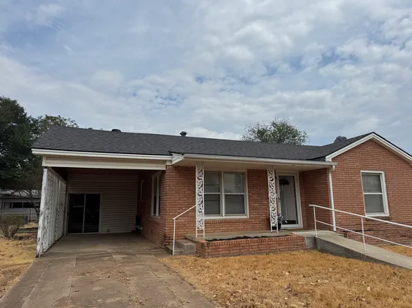 1103 W 11th St, Mc Gregor, TX 76657