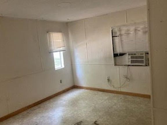 5th image of 901 NE 95th St #3