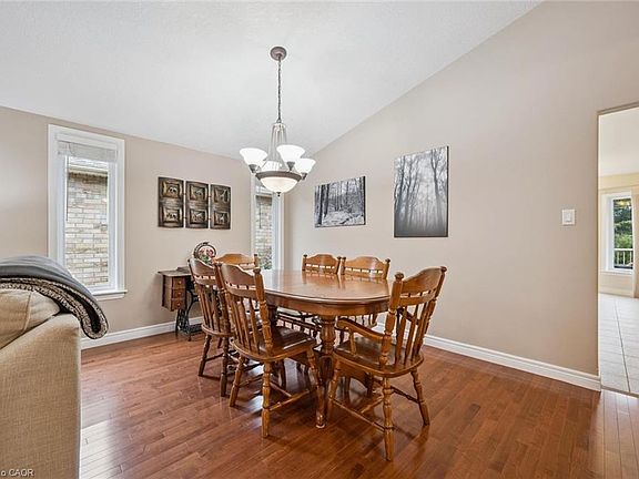 4th image of 555 Killbear Ct