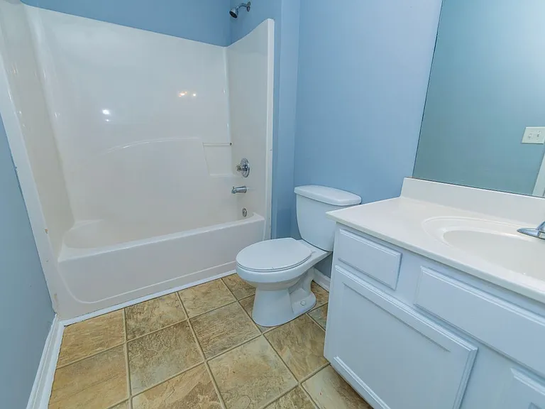 5815 Weddington Dr — Photo 18