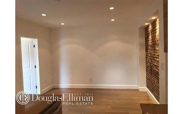 Rented by Douglas Elliman | media 24