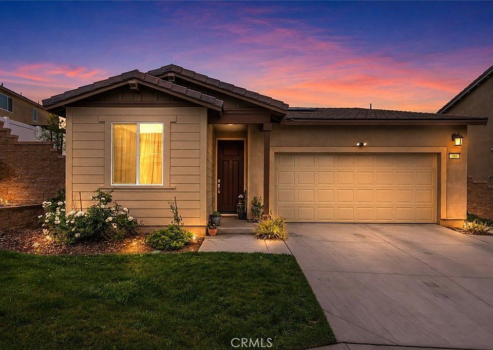 1st image of 380 Havasu Way