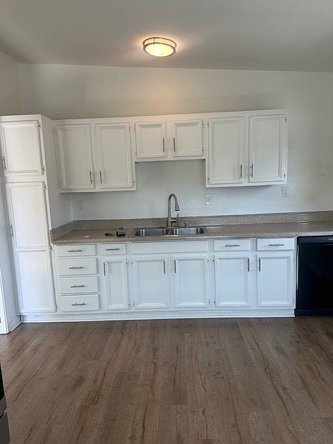 1st image of 304 E 20th St