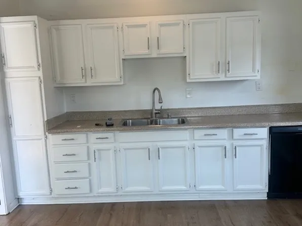 304 E 20th St, Costa Mesa, CA 92627