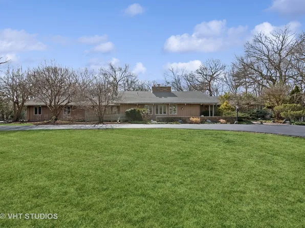 118 Carriage Rd, North Barrington, IL 60010
