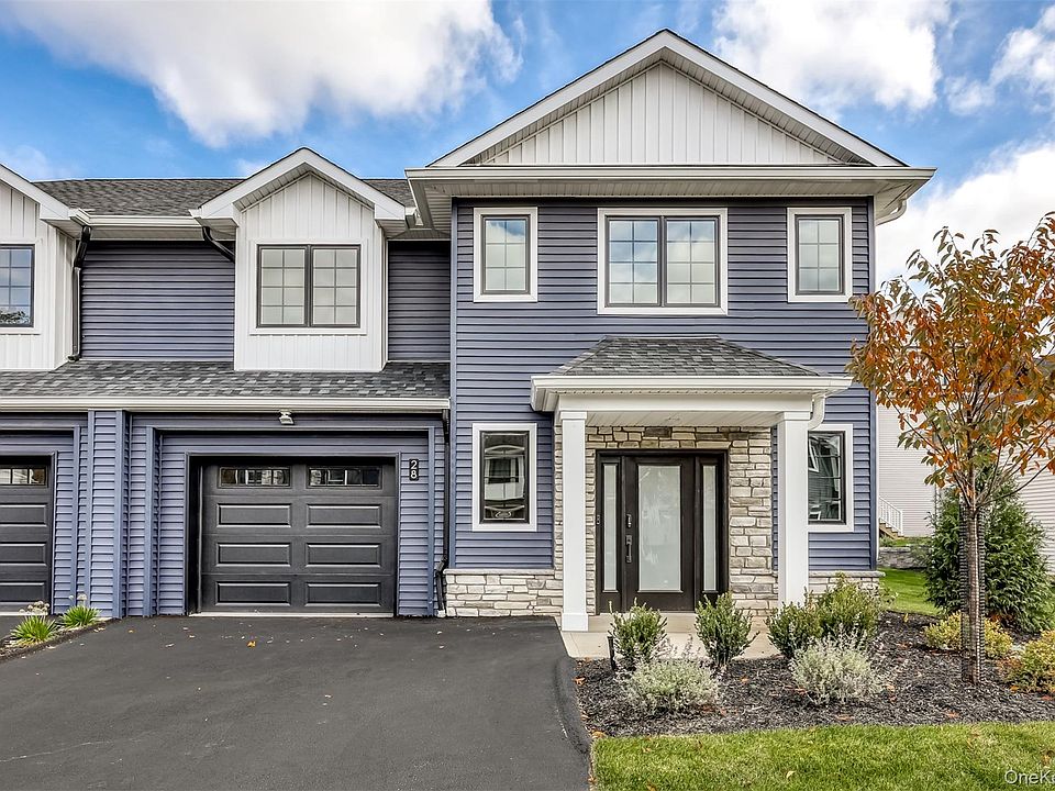 1st image of 28 Silverwood Circle