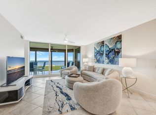 7225 Pelican Bay Blvd Unit 2004, Naples, FL 34108